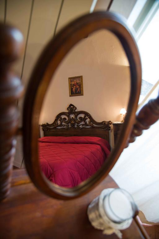 Domus Ghibellinae- Fonte Di San Benedetto Apartment กอร์โตนา ภายนอก รูปภาพ