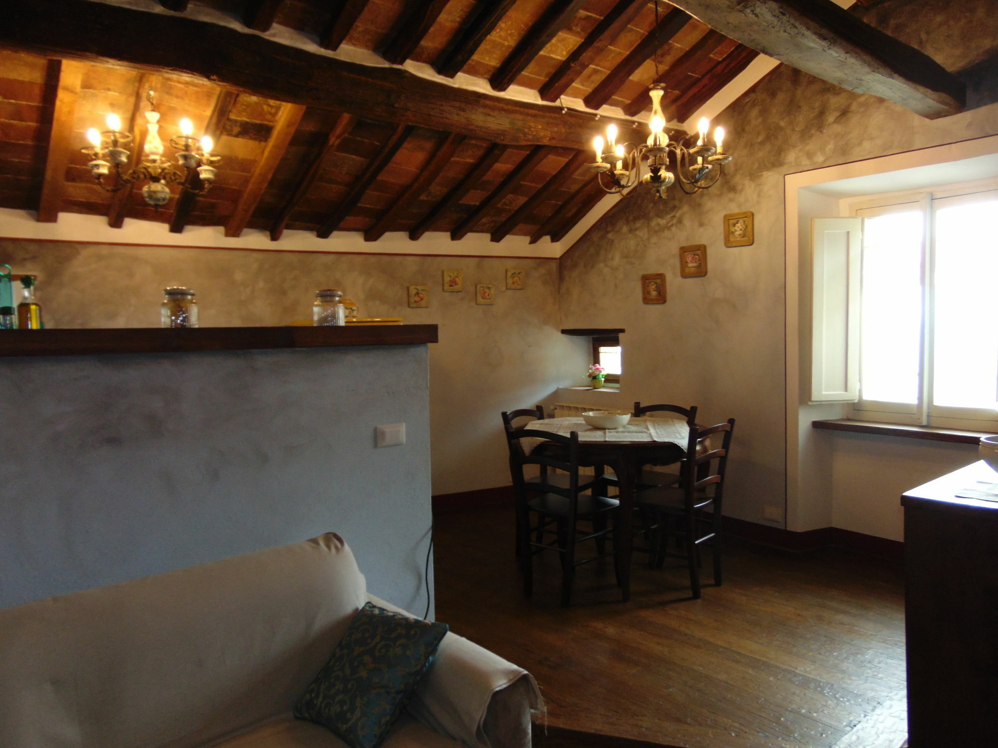Domus Ghibellinae- Fonte Di San Benedetto Apartment กอร์โตนา ภายนอก รูปภาพ